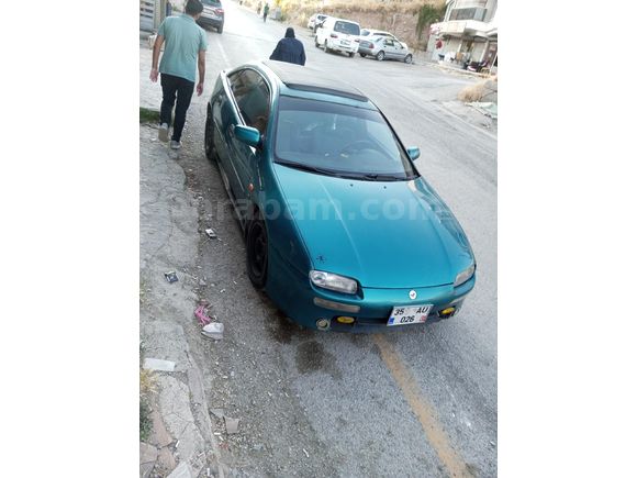 Sahibinden Mazda 323 1.8 1997 Model  499.000 km Yeşil