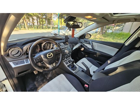 2010 model Temiz Mazda 3 Sedan 200.000 de