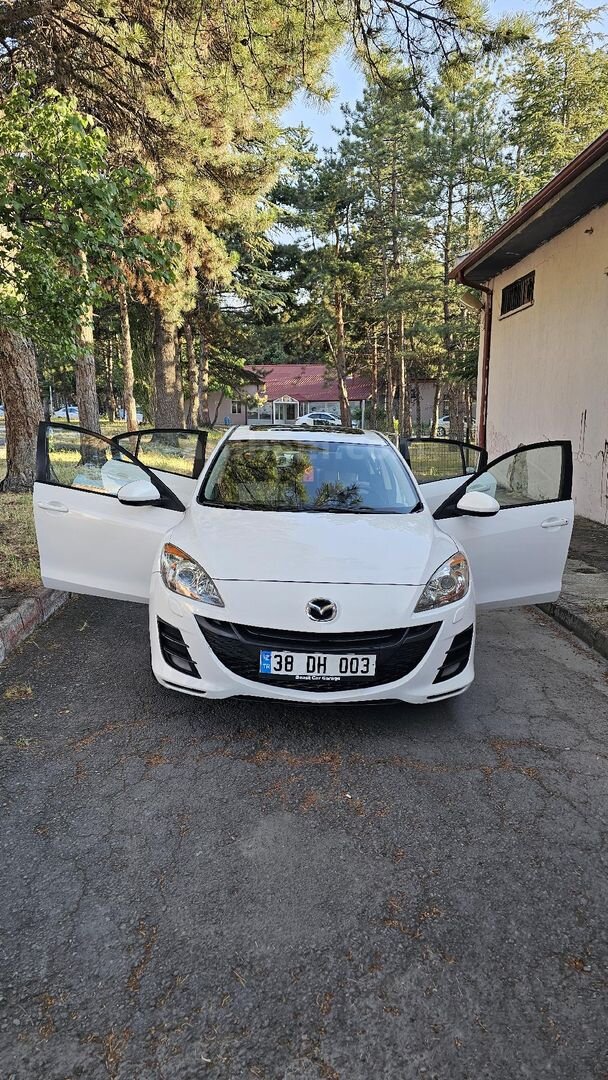 Sahibinden Mazda 3 1.6 Impressive 2010 Model Ankara 200.000 km Beyaz 1