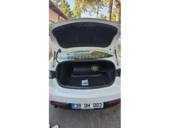 2010 model Temiz Mazda 3 Sedan 200.000 de