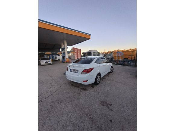 Sahibinden Hyundai Accent Blue 1.4 CVVT  2012 Model