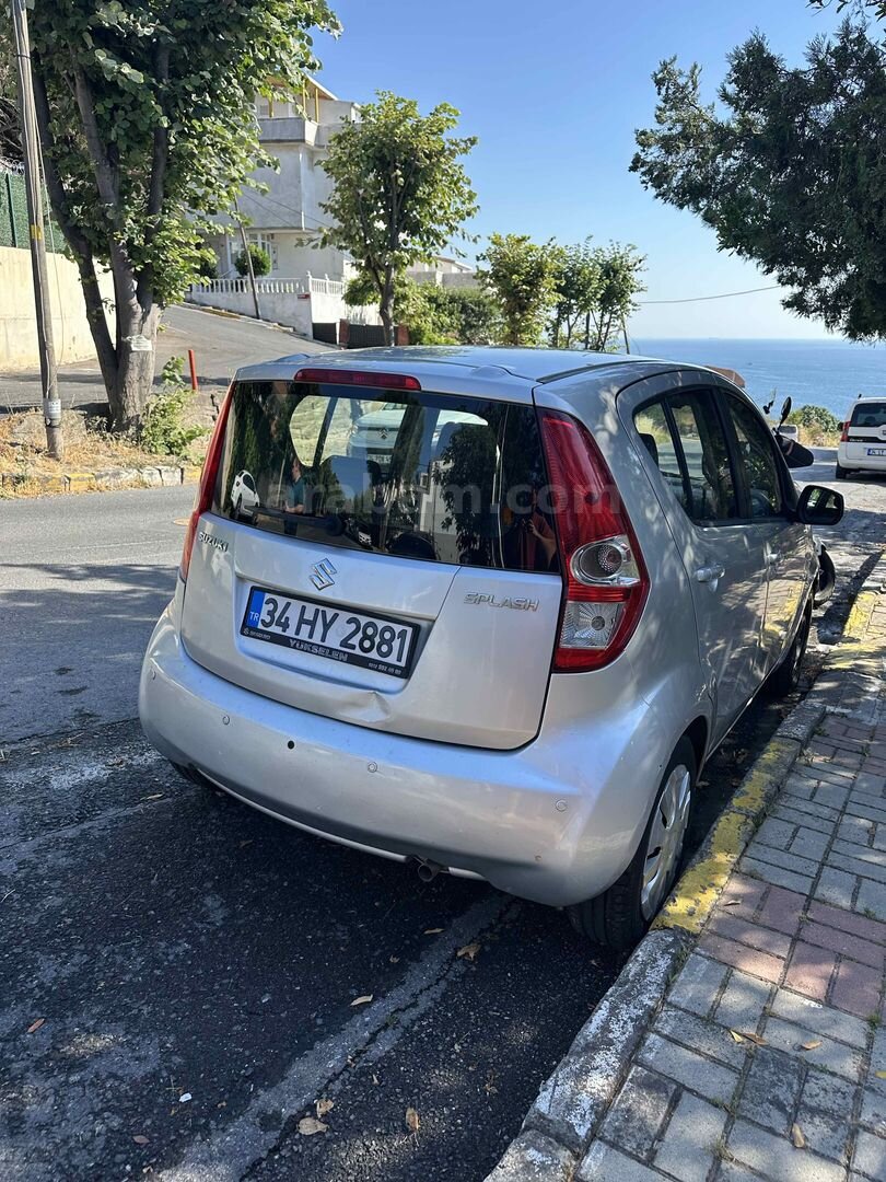 Sahibinden Suzuki Splash 1.2 GLS 2011 Model İstanbul 74.000 km Gri 4