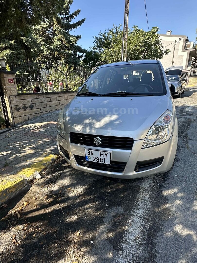 Sahibinden Suzuki Splash 1.2 GLS 2011 Model İstanbul 74.000 km Gri 1