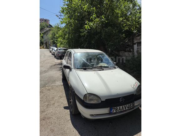 Sahibinden Opel Corsa 1.4 GLS 2000 Model  144.555 km Beyaz