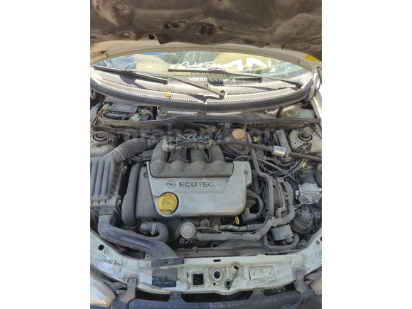 Sahibinden Opel Corsa 1.4 GLS 2000 Model  144.555 km Beyaz