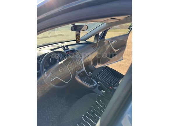 Sahibinden Opel Astra 1.6 Edition 2015 Model 51 Bin Kmde 