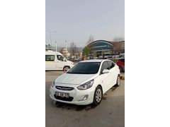 Yeni Muayene Hyundai Accent Blue 1.6 CRDI Mode 2011 Model  298.000 km Beyaz