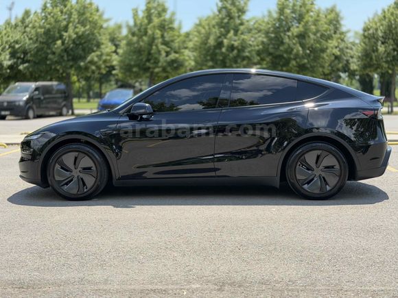 Sahibinden Tesla Model Y Premium (Juniper) 2025 Model 