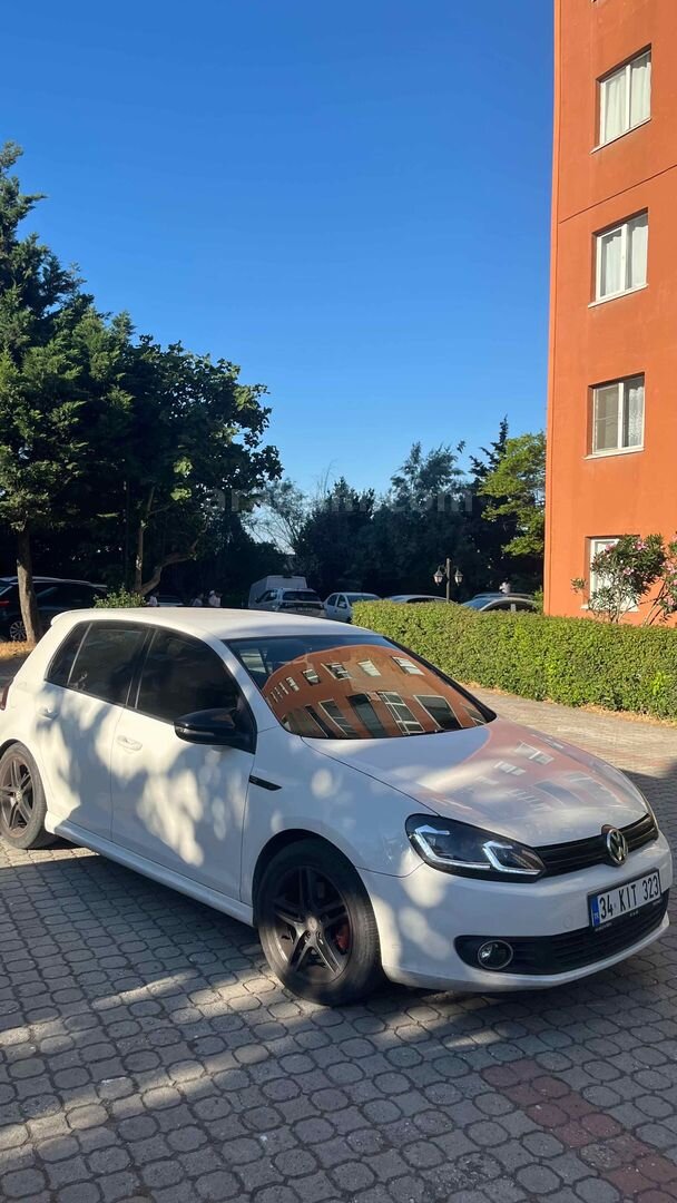 Sahibinden Volkswagen Golf 1.4 TSi Trendline 2011 Model 215.000 km Beyaz 3