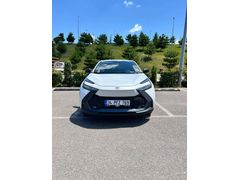 Sahibinden 4700 KM! Toyota C-HR 1.8 Hybrid Passion 2025 Model 