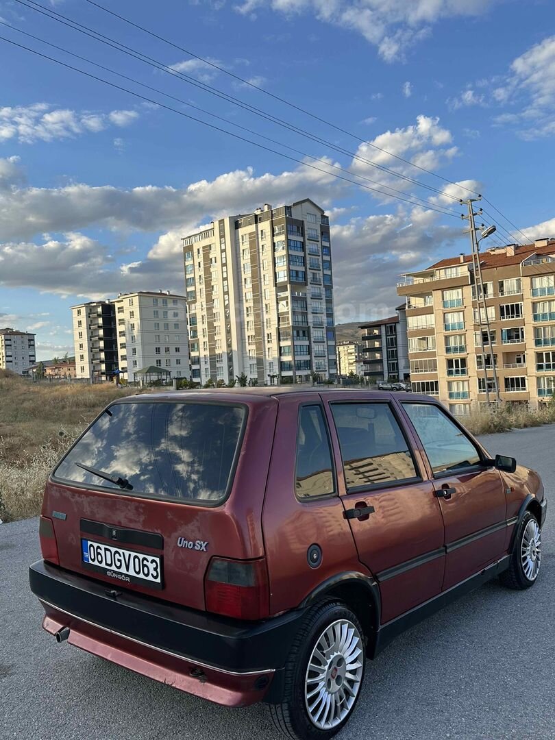 Galeriden Fiat Uno 70 SX 1996 Model Ankara 245.000 km Bordo 2