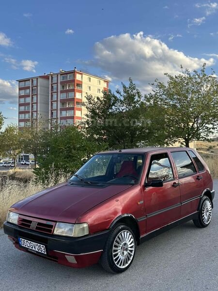 Galeriden Fiat Uno 70 SX 1996 Model Ankara 245.000 km Bordo