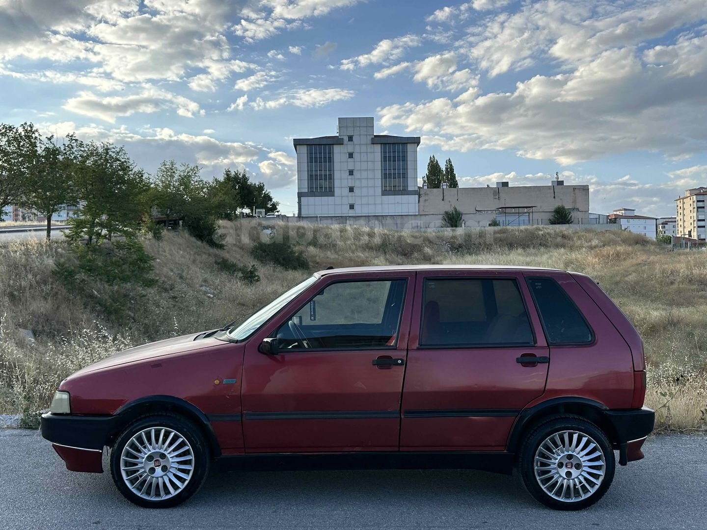 Galeriden Fiat Uno 70 SX 1996 Model Ankara 245.000 km Bordo 7