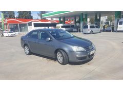 Sahibinden Volkswagen Jetta 1.6 TDi Primeline 2010 Model  315.000 km Füme