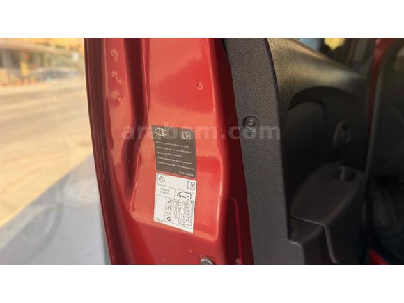 2014 DACİA SANDERO 1.5 DCİ STEPWAY 160.000 KM YENİ KASA 