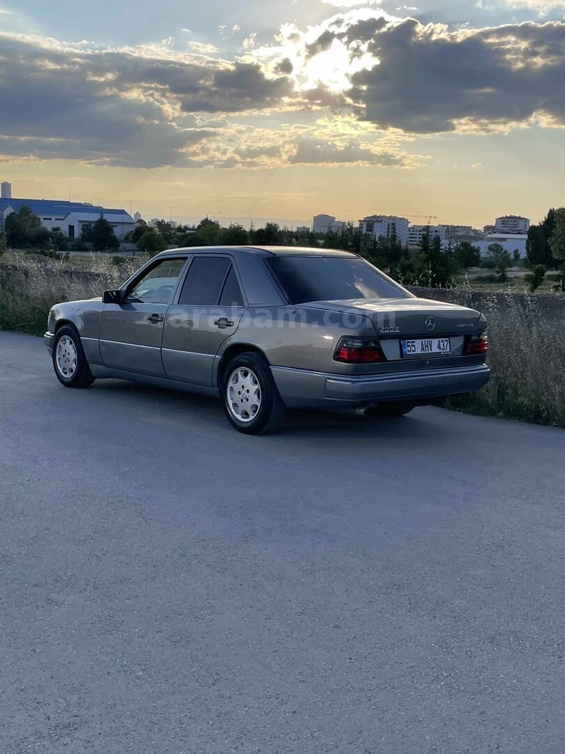 Sahibinden Mercedes - Benz 200 E 1989 Model Ankara 489.000 km Gri (metalik) 7