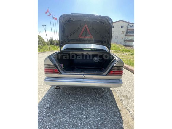 Sahibinden Mercedes - Benz 200 E 1989 Model 