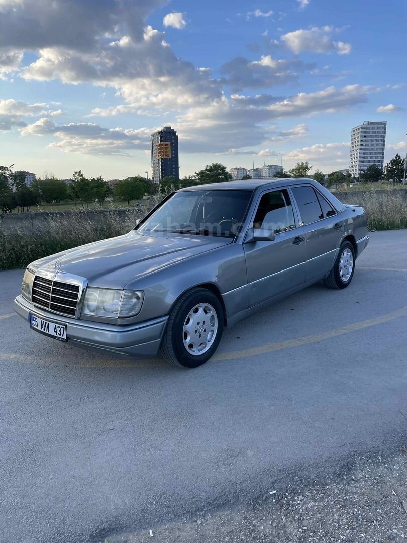 Sahibinden Mercedes - Benz 200 E 1989 Model Ankara 489.000 km Gri (metalik) 4