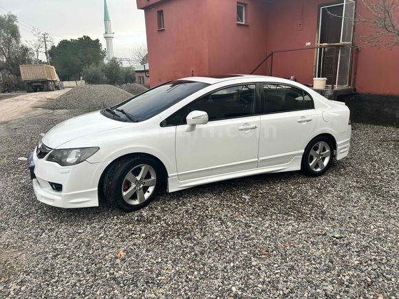 Sahibinden Honda Civic 1.6i VTEC Elegance 2011 Model 