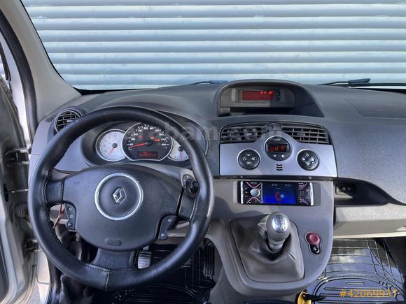 BERAT'DAN-2011 KANGOO 1.5DCİ PRİVİLEGE FULL+ BAKIMLI