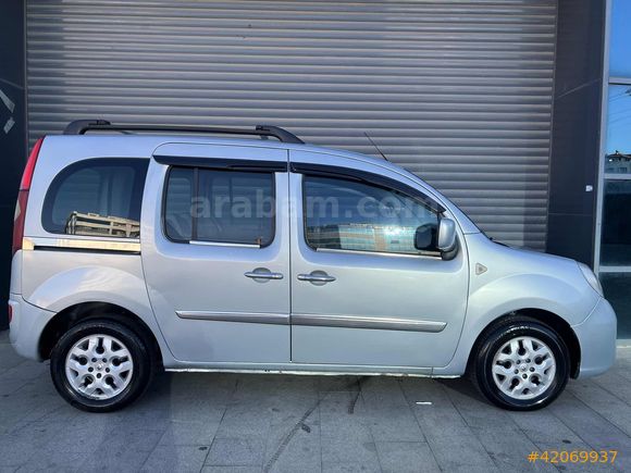BERAT'DAN-2011 KANGOO 1.5DCİ PRİVİLEGE FULL+ BAKIMLI