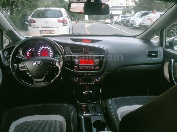 Sahibinden Kia Ceed 1.6 CRDi Concept 2013 Model