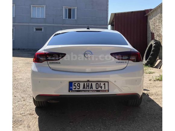MEMURDAN BAKIMLI MASRAFSIZ GARAJ ARACI