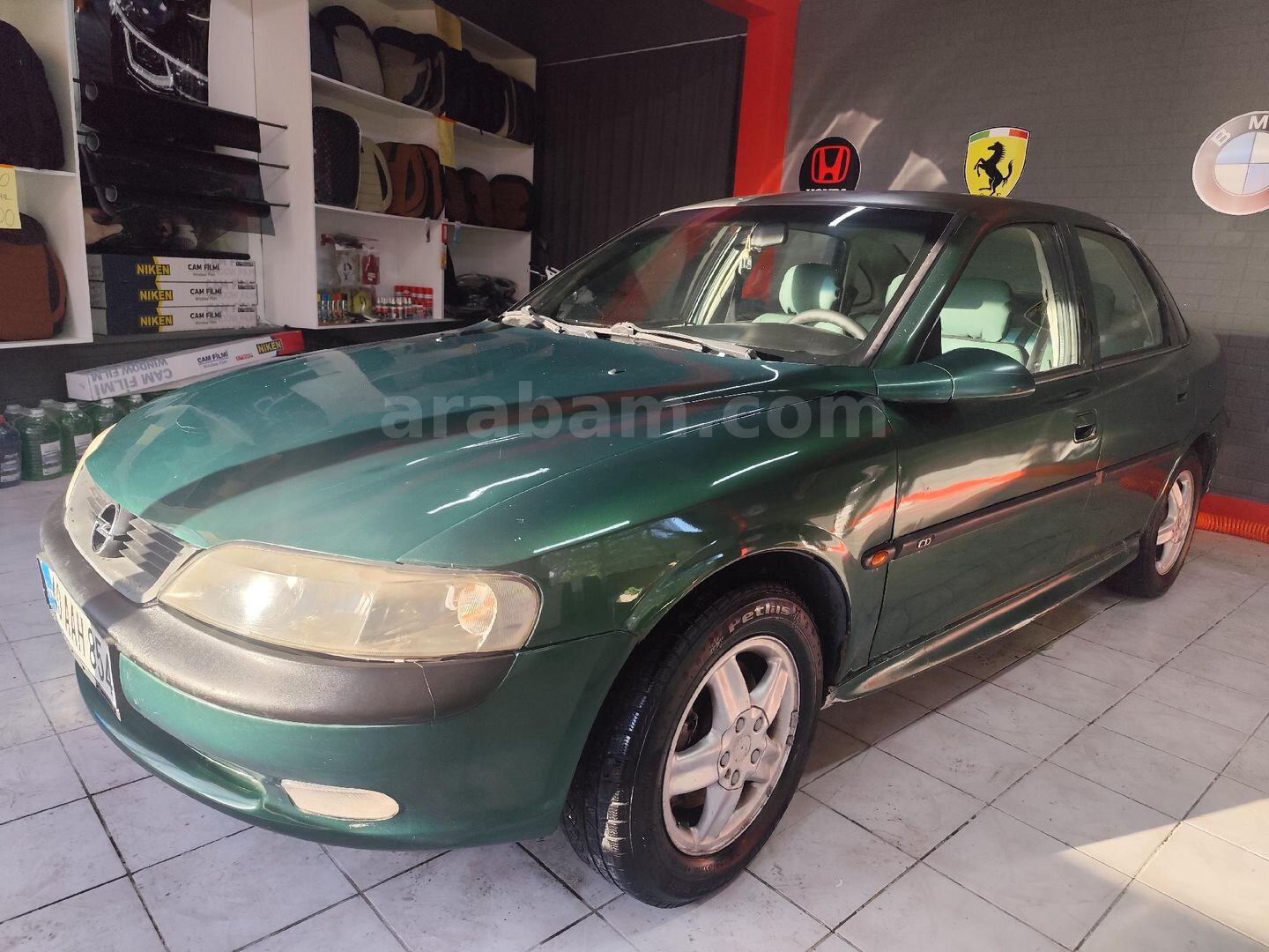 Galeriden Opel Vectra 2.0 CD 1997 Model Kırşehir 400.000 km Yeşil 2