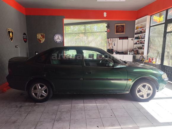 Galeriden Opel Vectra 2.0 CD 1997 Model Kırşehir