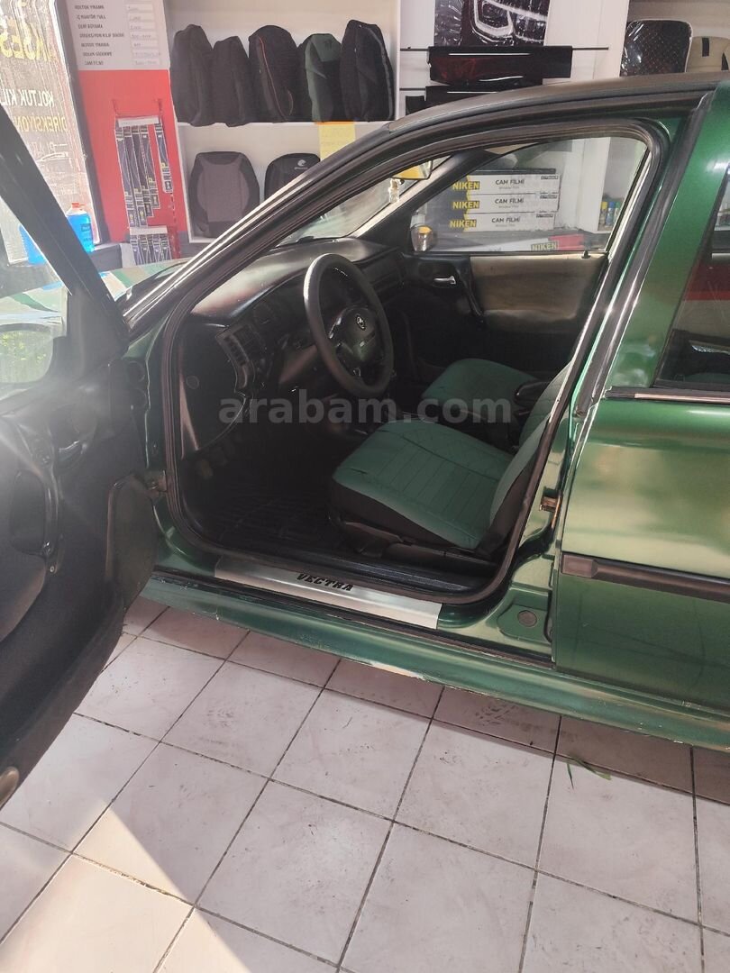 Galeriden Opel Vectra 2.0 CD 1997 Model Kırşehir 400.000 km Yeşil 6