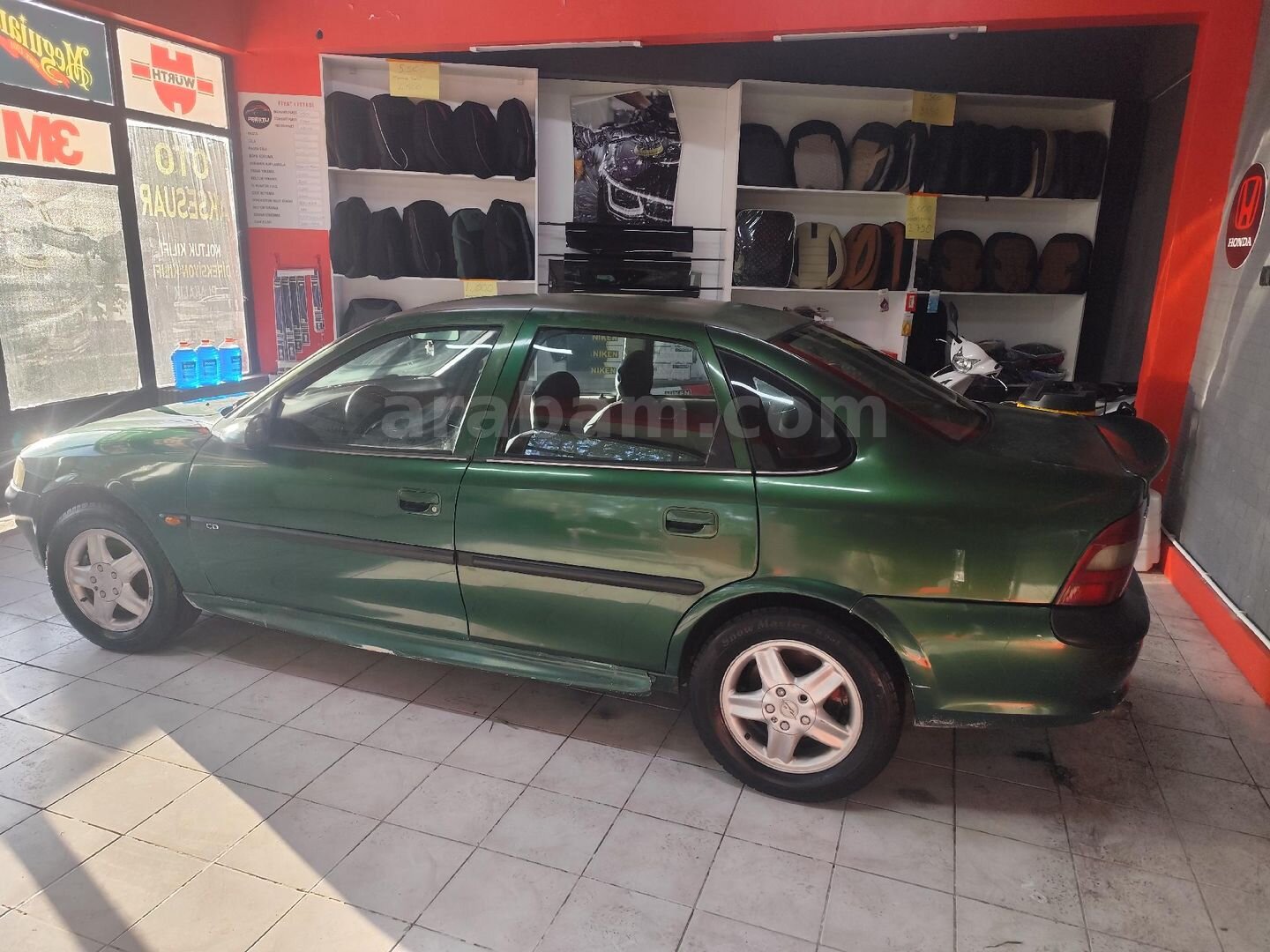 Galeriden Opel Vectra 2.0 CD 1997 Model Kırşehir 400.000 km Yeşil 4