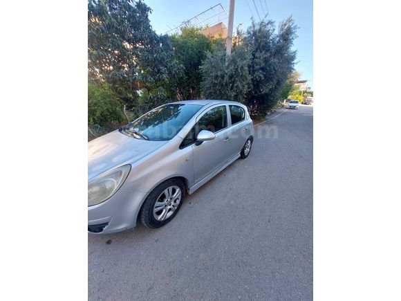 Sahibinden Temiz ve Bakımlı Opel Corsa