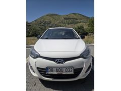 Sahibinden Hyundai i20 1.2 D-CVVT Jump 2012 Model  57.000 km Beyaz