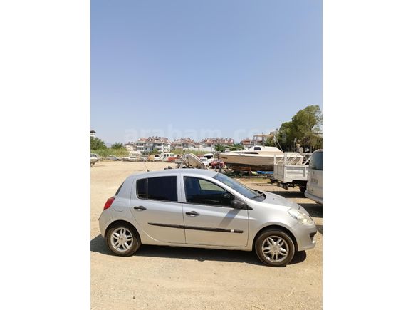 Sahibinden Renault Clio 1.5 dCi Authentique 2007 Model  300.000 km Gri