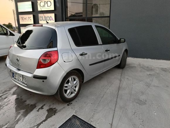 Sahibinden Renault Clio 1.5 dCi Authentique 2007 Model  300.000 km Gri