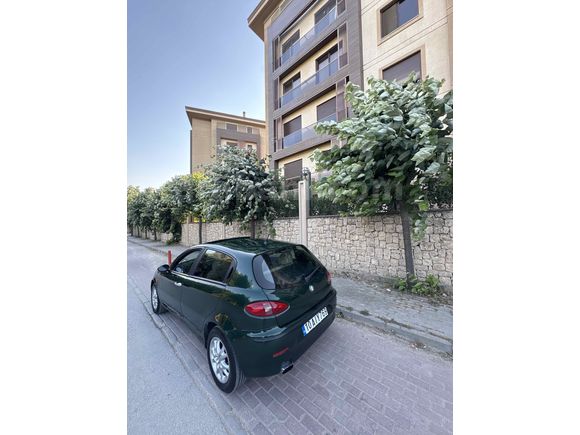 Sahibinden Alfa Romeo 147 1.6 TS Distinctive 2004 Model 