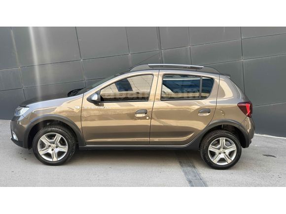 Sahibinden Dacia Sandero 0.9 TCe Stepway Easy-R 2017 Model 