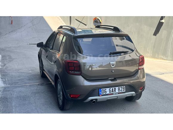 Sahibinden Dacia Sandero 0.9 TCe Stepway Easy-R 2017 Model 
