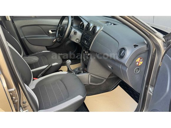 Sahibinden Dacia Sandero 0.9 TCe Stepway Easy-R 2017 Model 