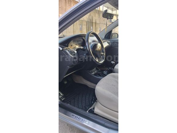 Sahibinden Ford Focus 1.6 Comfort 2004 Model