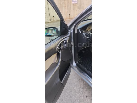 Sahibinden Ford Focus 1.6 Comfort 2004 Model