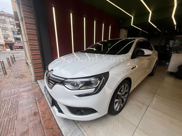 MUAYENE YENİ-DEĞİŞENSİZ-1 PARÇA LOKAL-TESİSATLI 2017 MEGANE4 TOUCH