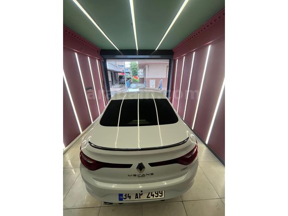MUAYENE YENİ-DEĞİŞENSİZ-1 PARÇA LOKAL-TESİSATLI 2017 MEGANE4 TOUCH