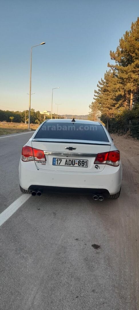 Galeriden Chevrolet Cruze 1.6 LS 2011 Model Çanakkale 290.000 km Beyaz 7