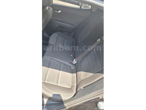 Sahibinden Kia Stonic 1.4 MPI Elegance 2023 Model