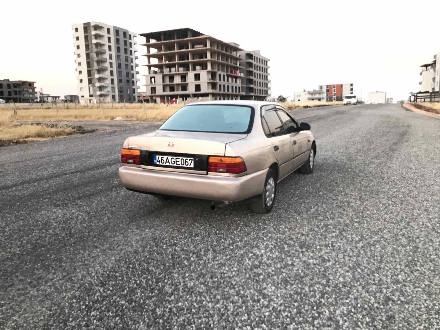 Galeriden Toyota Corolla 1.3 XL 1995 Model Adıyaman 424.000 km Kahverengi 6