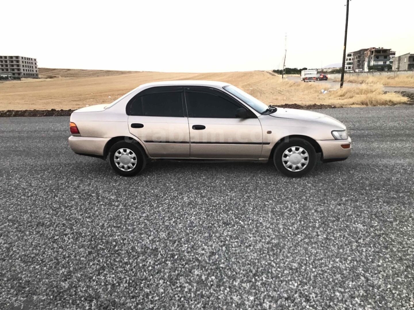 Galeriden Toyota Corolla 1.3 XL 1995 Model Adıyaman 424.000 km Kahverengi 5