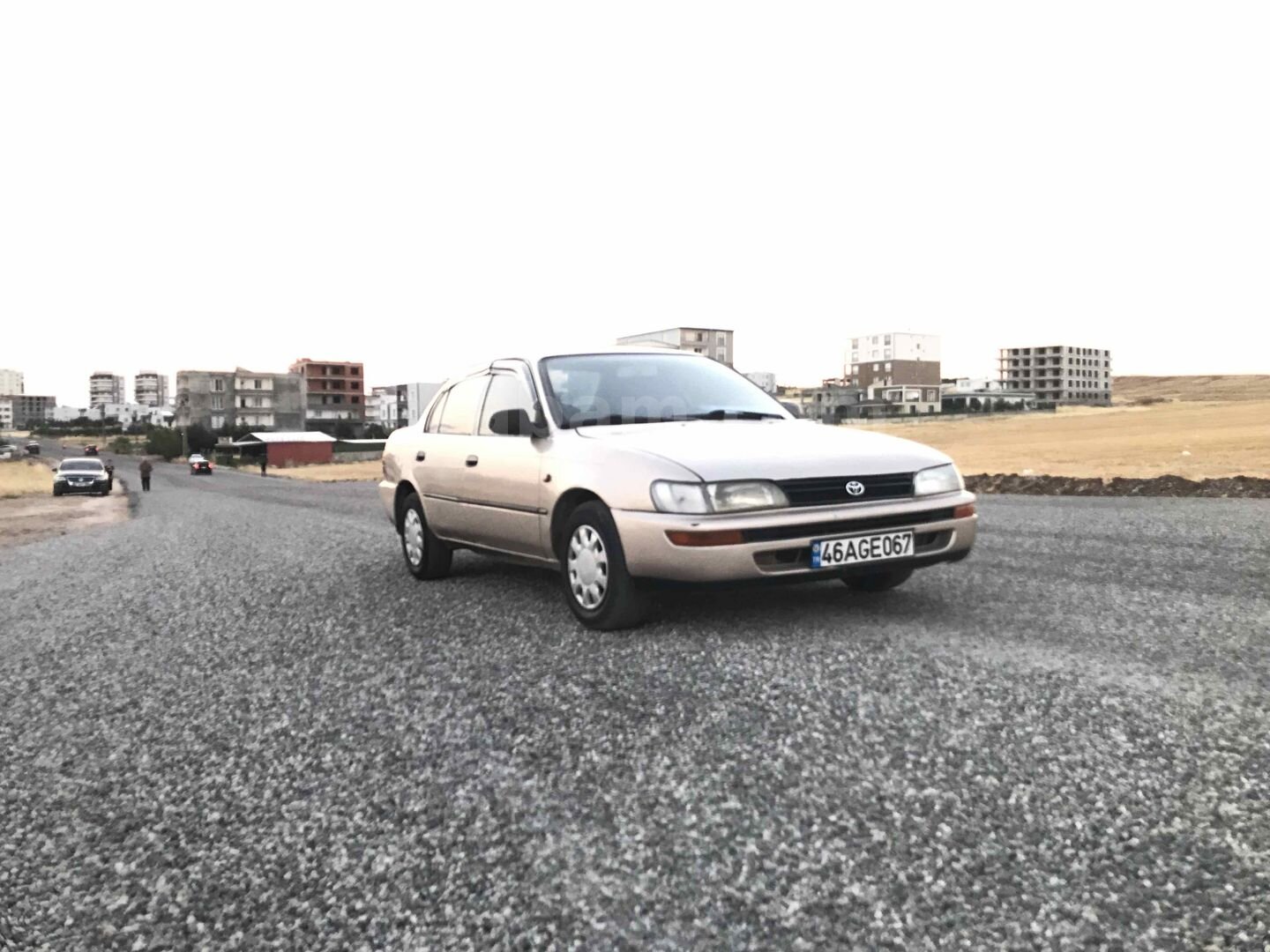 Galeriden Toyota Corolla 1.3 XL 1995 Model Adıyaman 424.000 km Kahverengi 3