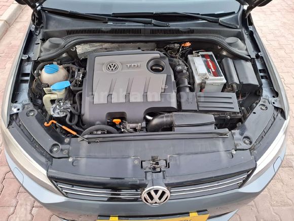Volkswagen Jetta 1.6 TDi Comfortline 2012 Model