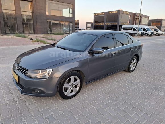 Volkswagen Jetta 1.6 TDi Comfortline 2012 Model